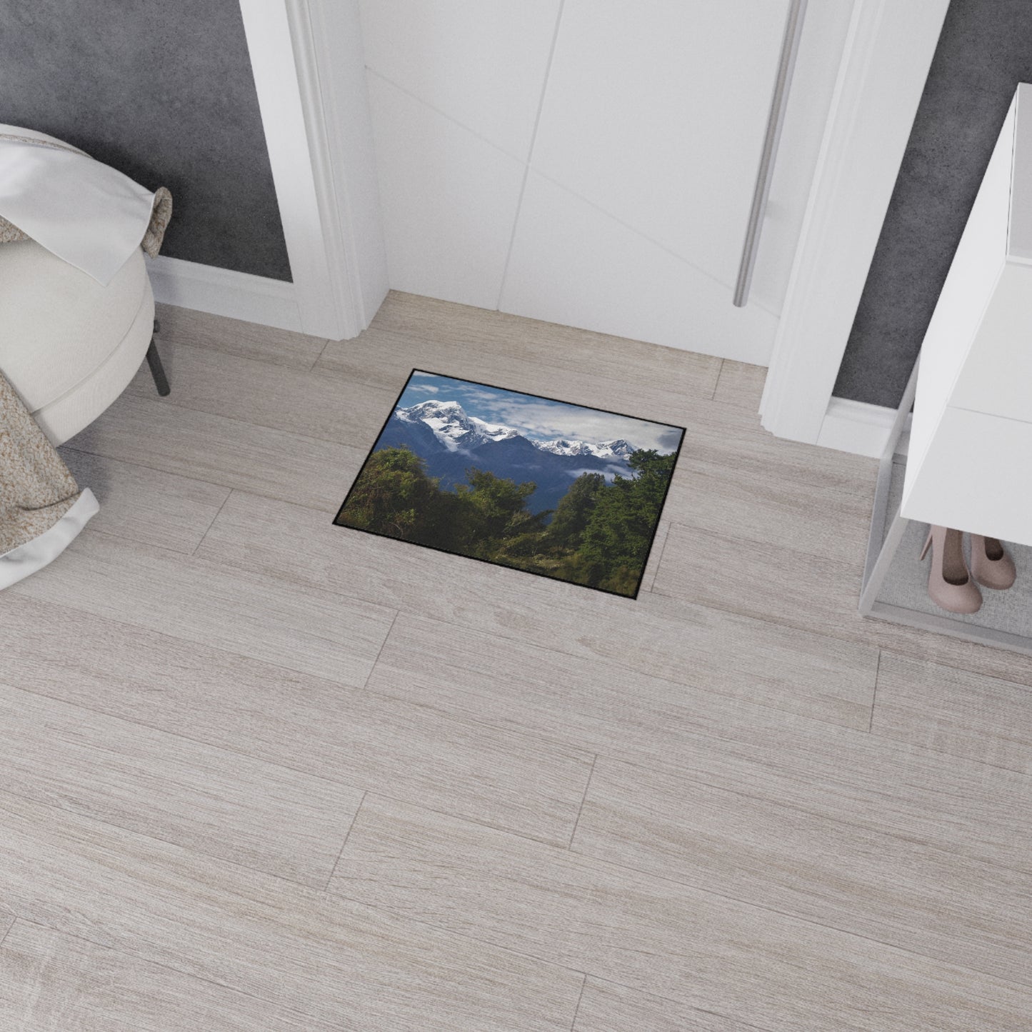 Stylish Heavy Duty Floor Mat - Perfect for Home Décor & Durability