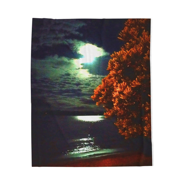Moonlit Beach Velveteen Plush Blanket | Cozy Nighttime Décor